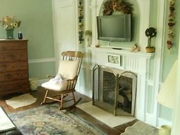 Brookside Inn At Laurens