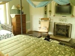 Brookside Inn At Laurens