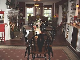 Brookside Inn At Laurens