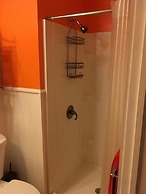 Brookside Inn At Laurens