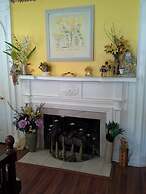 Brookside Inn At Laurens