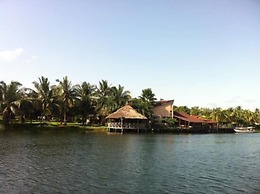 Afrikiko Riverfront Resort