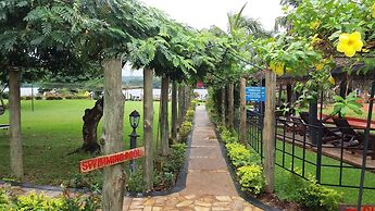 Afrikiko Riverfront Resort