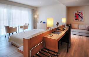 LVZZ Hotel - Boutique Class