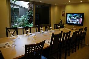 LVZZ Hotel - Boutique Class