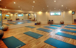 LVZZ Hotel - Boutique Class