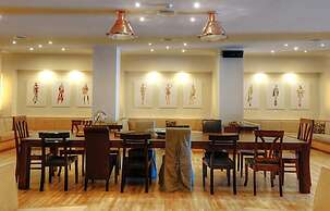 LVZZ Hotel - Boutique Class