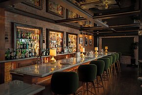 Granada Hotel & Bistro