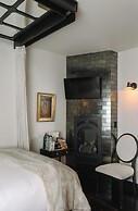 Granada Hotel & Bistro