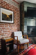 Granada Hotel & Bistro