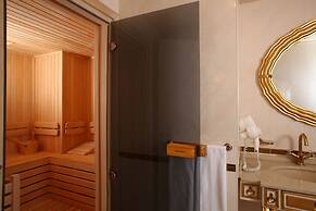 Royal Arena Hotel & Resort Spa