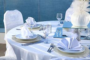 Royal Arena Hotel & Resort Spa