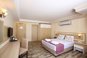 Royal Arena Hotel & Resort Spa