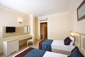 Royal Arena Hotel & Resort Spa