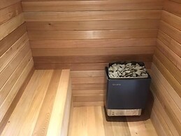 The Black Bull Hotel