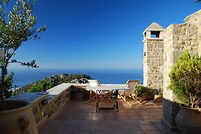 Dorovinis Country Houses