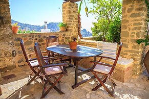 Dorovinis Country Houses