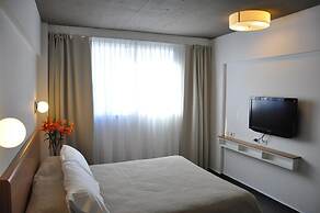 Roberta Rosa de Fontana Suites