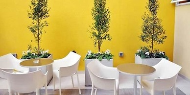 Roberta Rosa de Fontana Suites