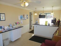 Bridge View Motel & Condo's