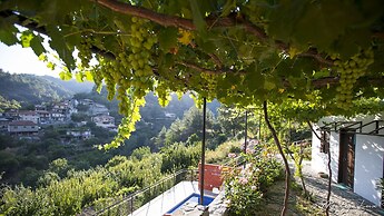 Ambelikos Traditional AgroHotel