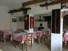 Ambelikos Traditional AgroHotel