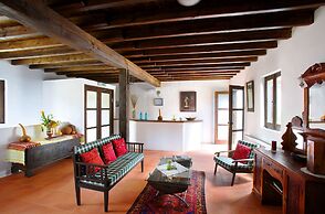 Ambelikos Traditional AgroHotel