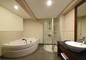 Tiara Thermal & Spa Hotel