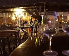 Casa Barry Beach Lodge