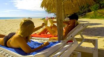 Casa Barry Beach Lodge