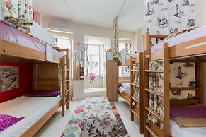 Taksim Green House Hostel