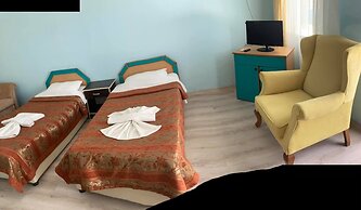 The Palm Club Apart Otel