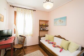 Kritsa Gastronomy Hotel