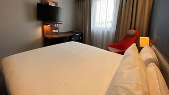 Holiday Inn Express Dijon, an IHG Hotel