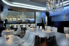 Sun City Hotel - The Gabriel