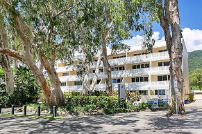 On Palm Cove Beachfront Apartments