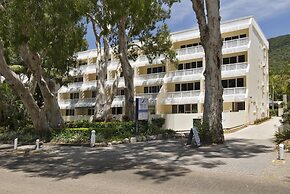 On Palm Cove Beachfront Apartments