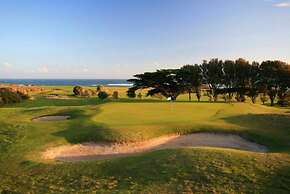 Quarters at Flinders Hotel