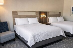 Holiday Inn Express & Suites Timmins by IHG