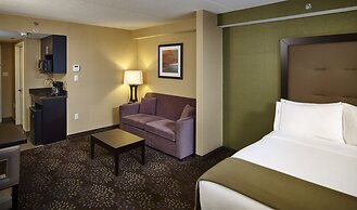 Holiday Inn Express & Suites Timmins by IHG