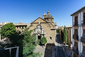 La Perla Granada Suites