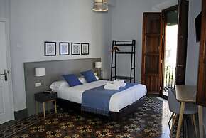 La Perla Granada Suites