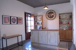 La Perla Granada Suites