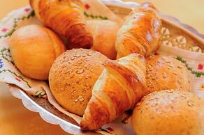 Fine Fleur Bed & Breakfast