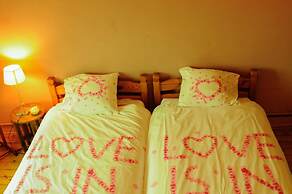 Fine Fleur Bed & Breakfast