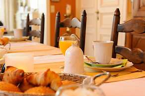 Fine Fleur Bed & Breakfast