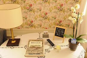 Fine Fleur Bed & Breakfast