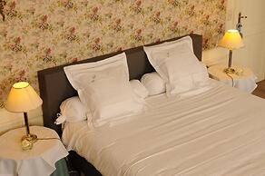 Fine Fleur Bed & Breakfast