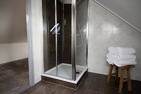 Hotel, Sportsbar & Brasserie Dorhout Mees