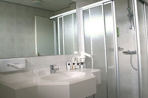 Hotel, Sportsbar & Brasserie Dorhout Mees